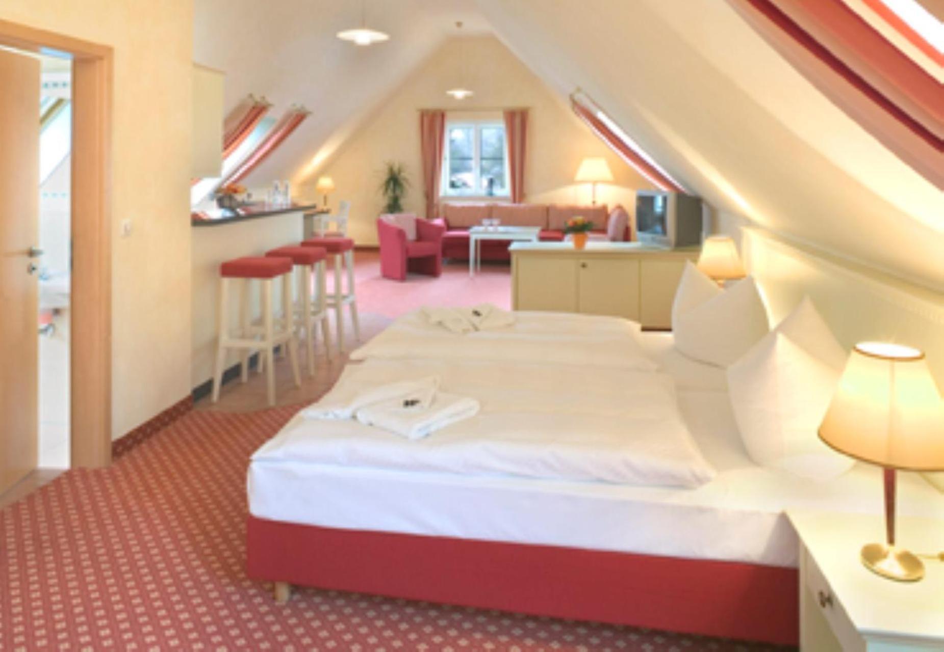 Hotel Landgasthof Hofmeier 헤첸하우젠 외부 사진